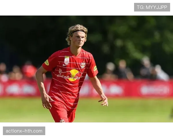 弗赖堡球员关键战表现抢眼,状态回升助球队争取胜利 弗赖堡球员关键战表现抢眼,状态回升助球队争取胜利