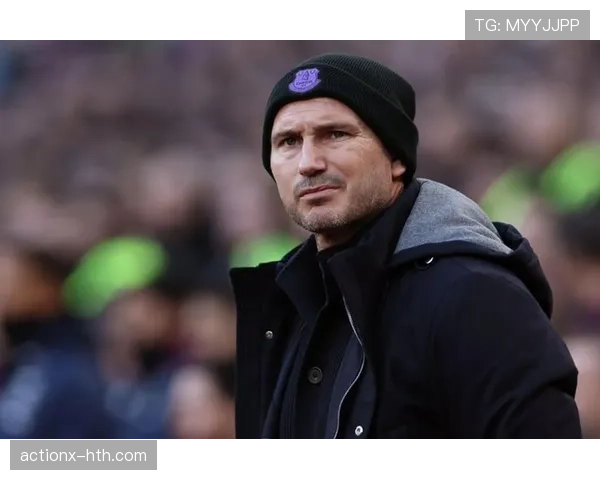 帕克白鸽稳健发挥助球队回暖,英超赛季精彩纷呈