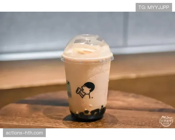 德约刚刚去买奶茶，结果结账那一刻脸色突然变了？