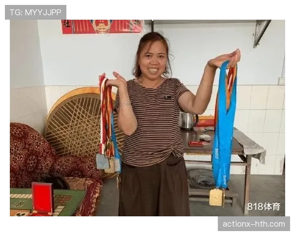 谌利军比赛里严肃得像教官，场下居然秒变买买买狂魔？